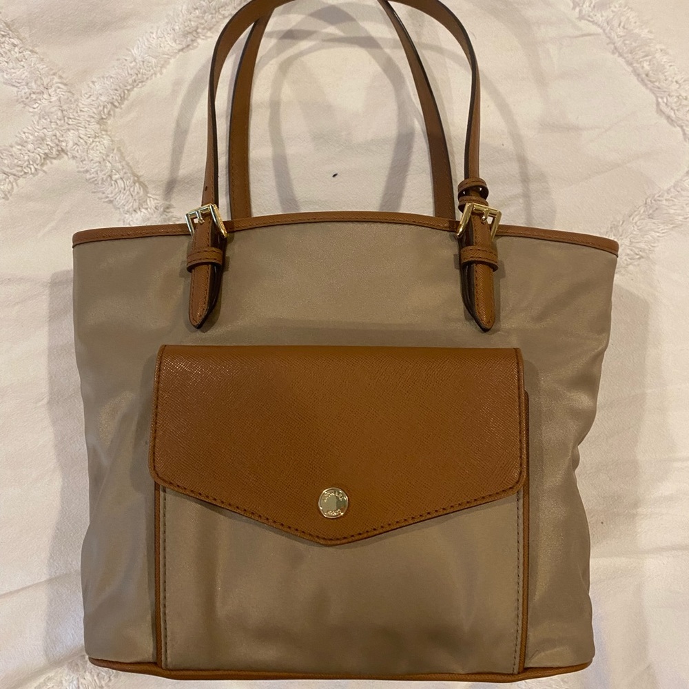 Michael Korrs medium tote